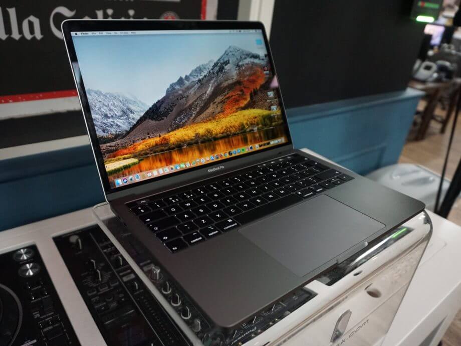 apple macbook pro 13 inch keyboard